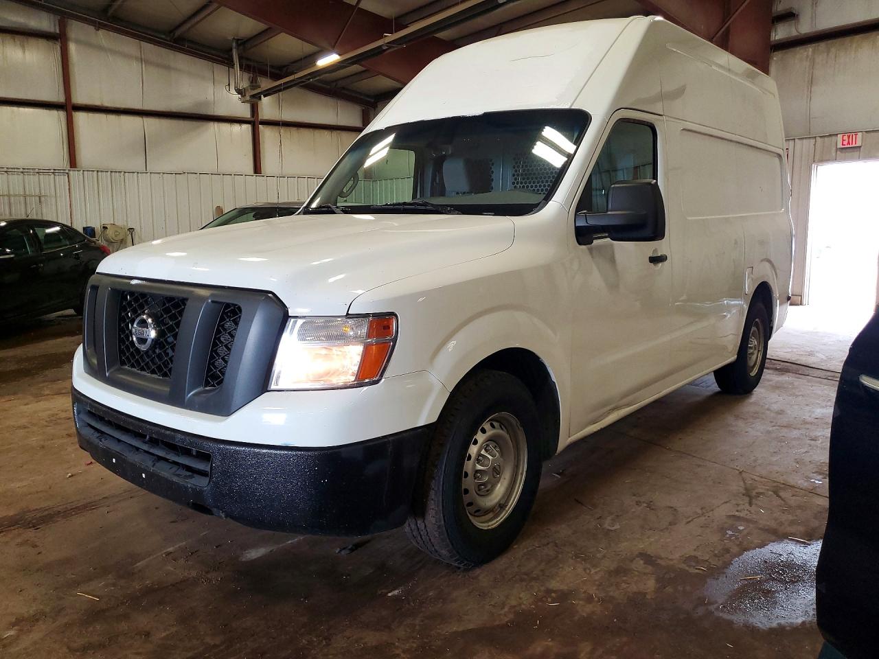 2015 NISSAN NV
