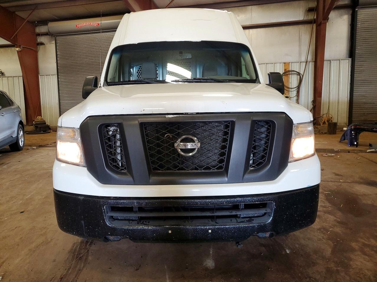 2015 NISSAN NV