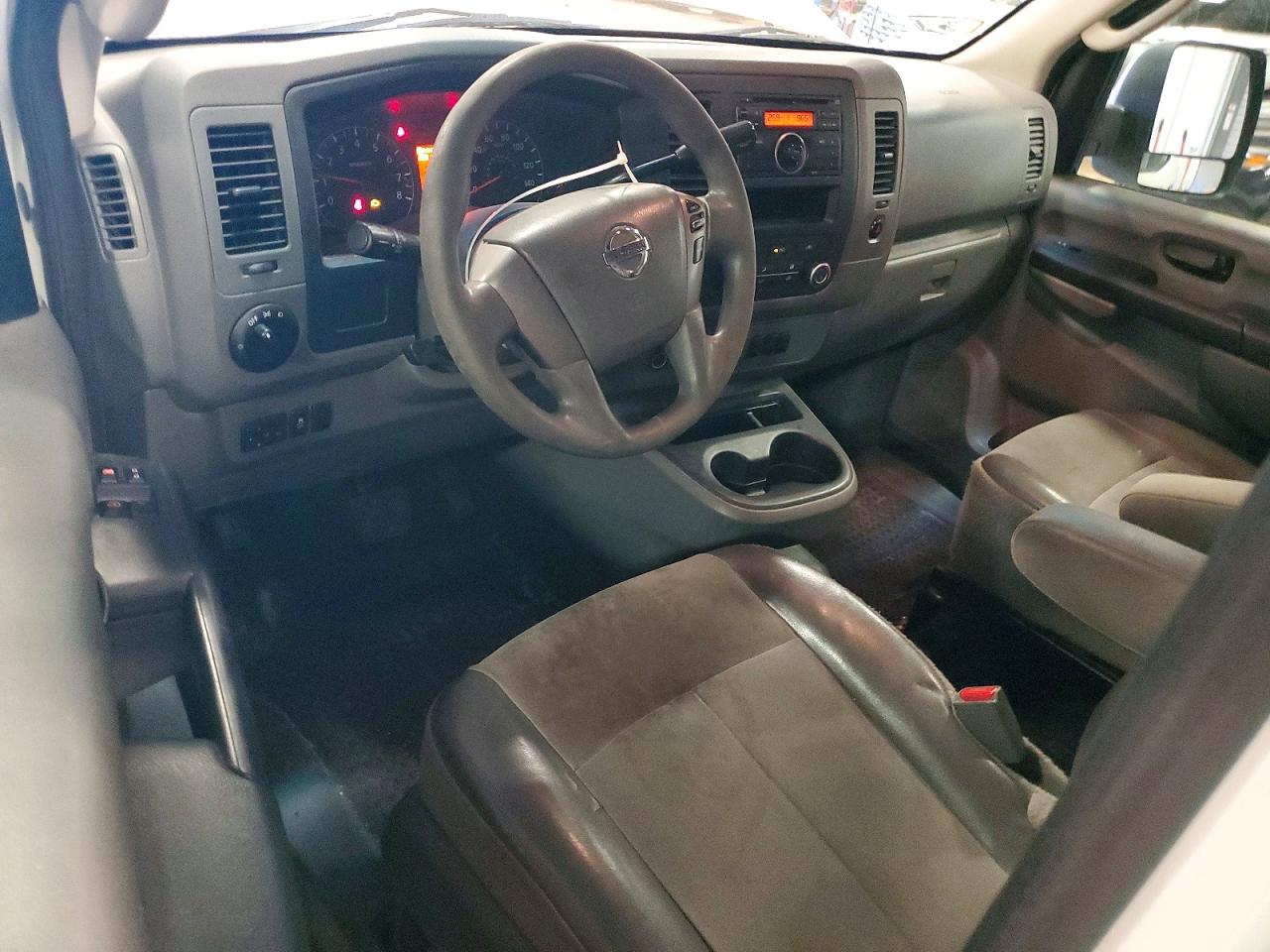 2015 NISSAN NV