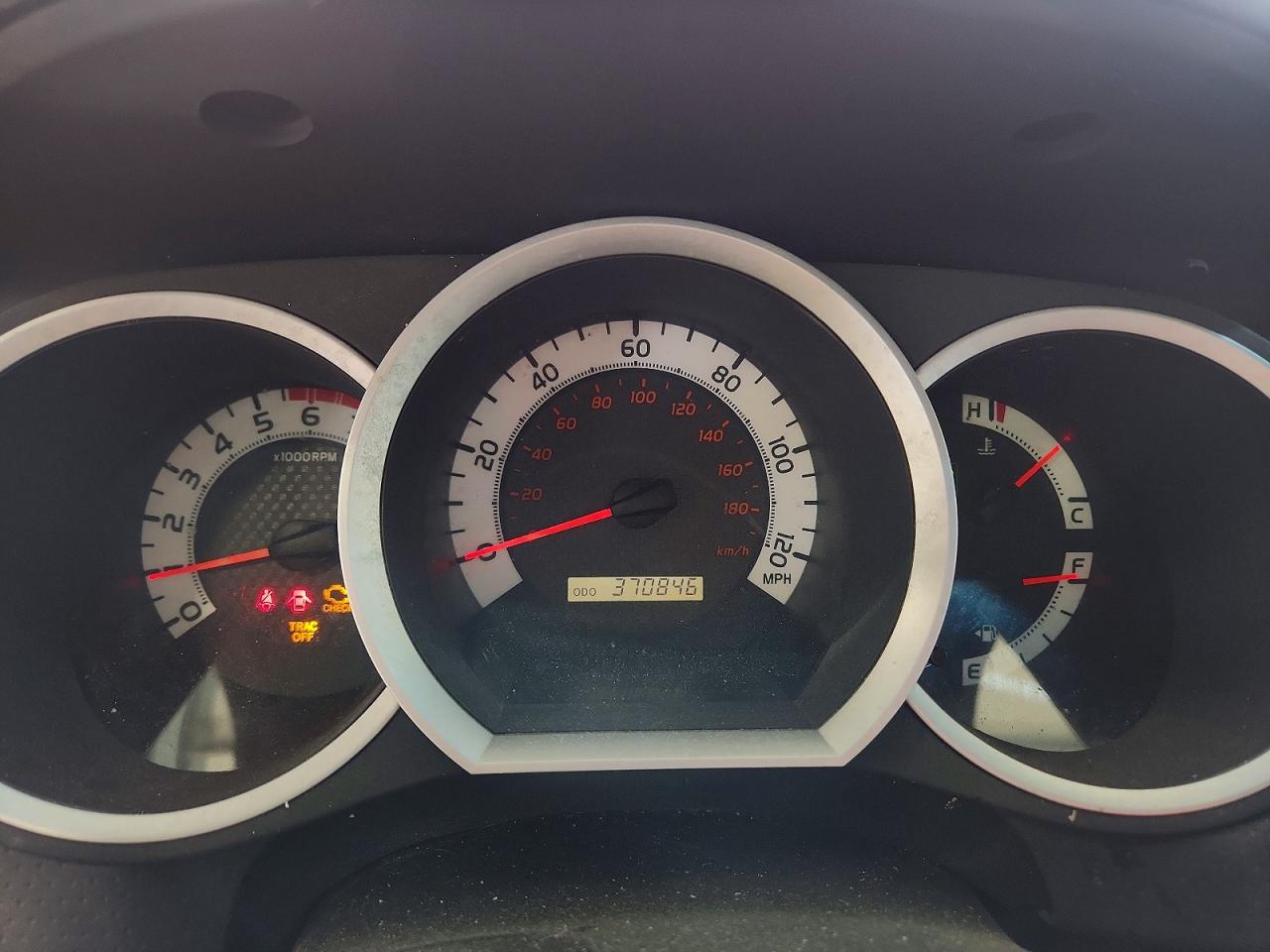 2014 TOYOTA TACOMA