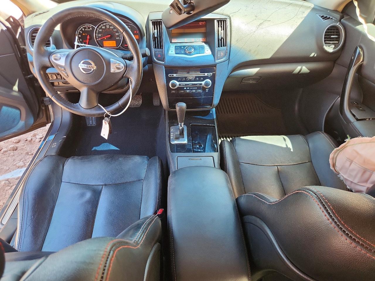 2010 NISSAN MAXIMA