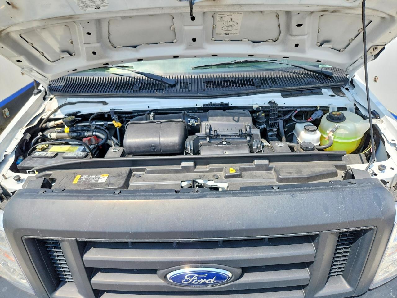 2024 FORD ECONOLINE