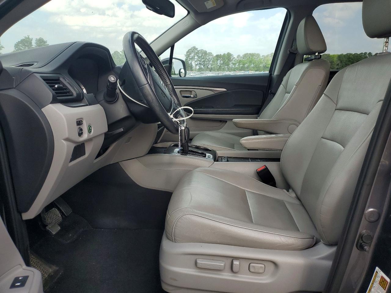 2017 HONDA PILOT