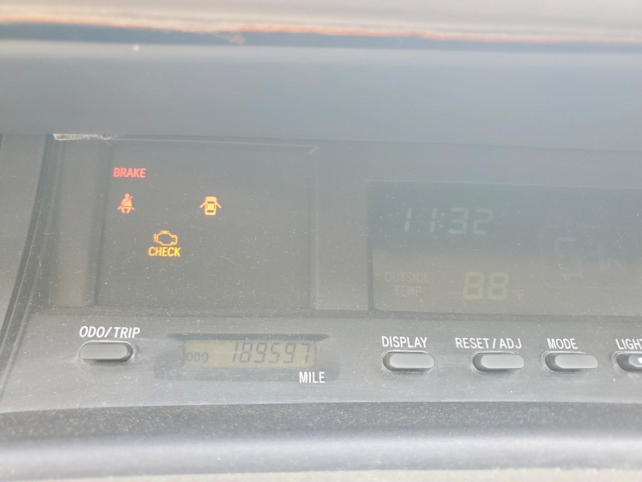 2001 TOYOTA AVALON