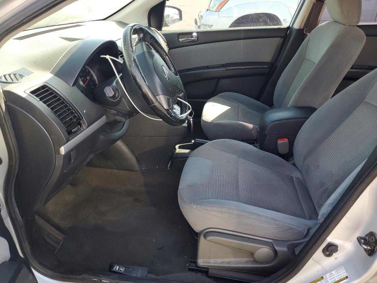 2010 NISSAN SENTRA