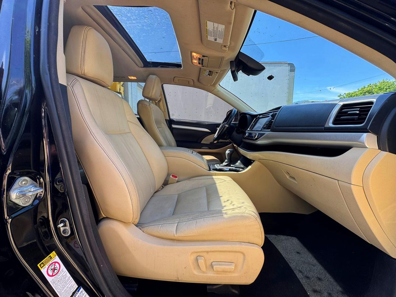 2017 TOYOTA HIGHLANDER
