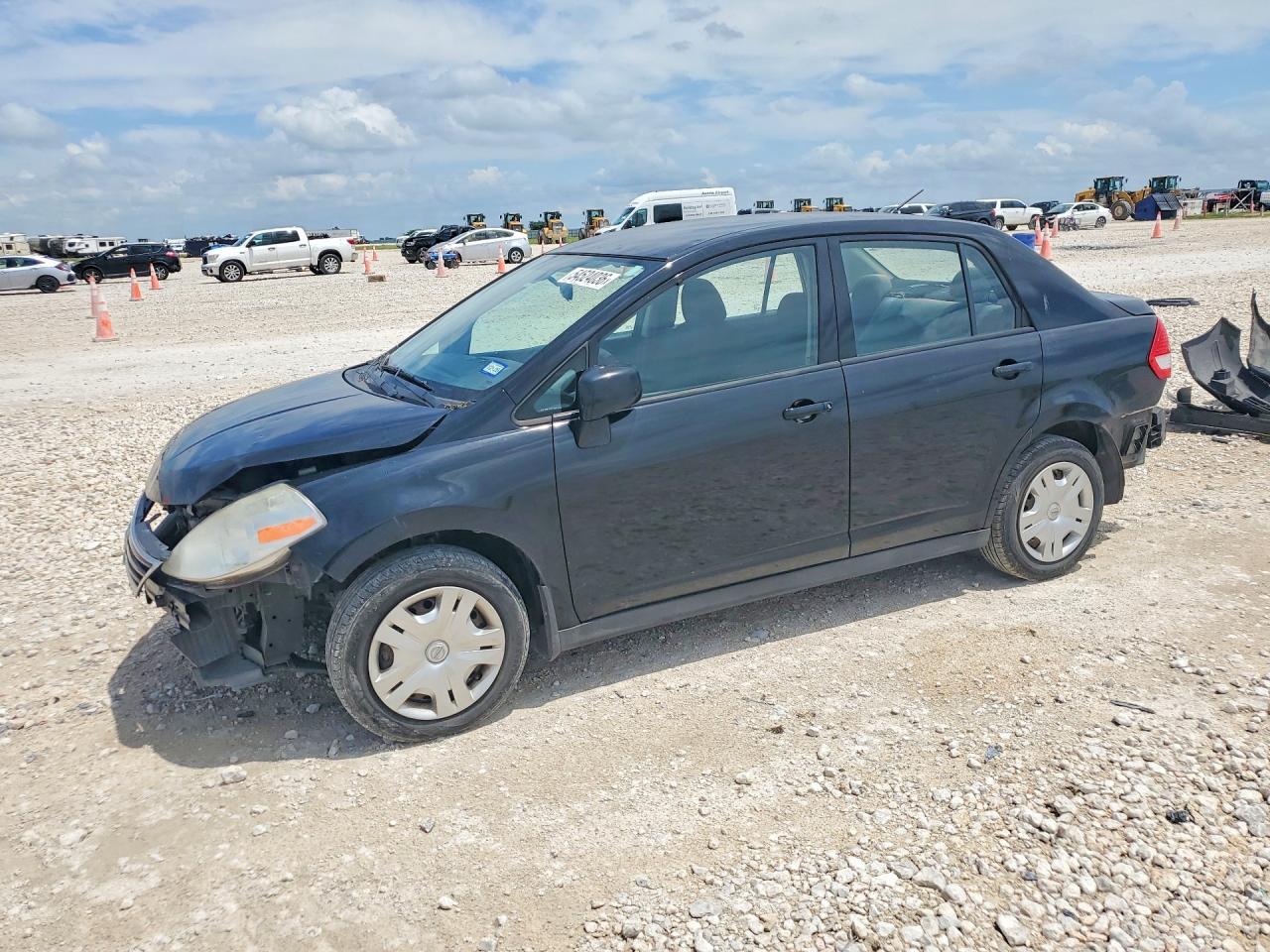 2010 NISSAN VERSA