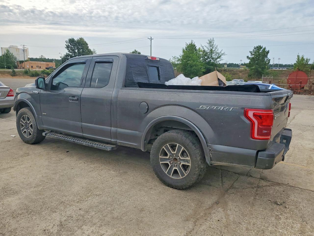 2015 FORD F150 LIGHT