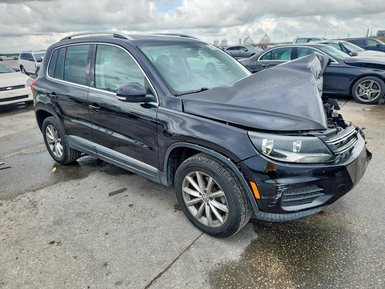 2017 VOLKSWAGEN TIGUAN
