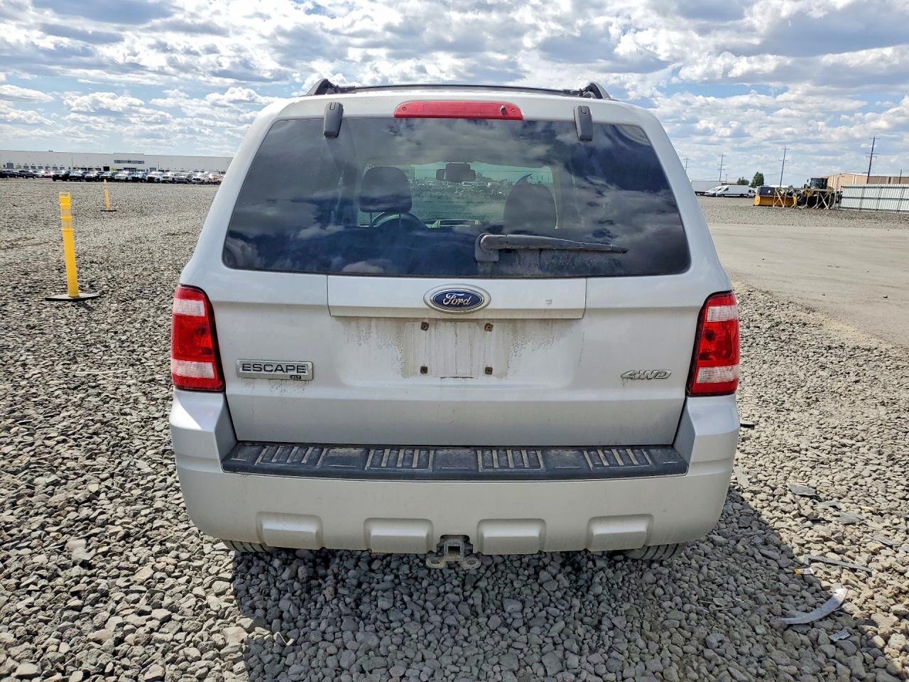 2008 FORD ESCAPE