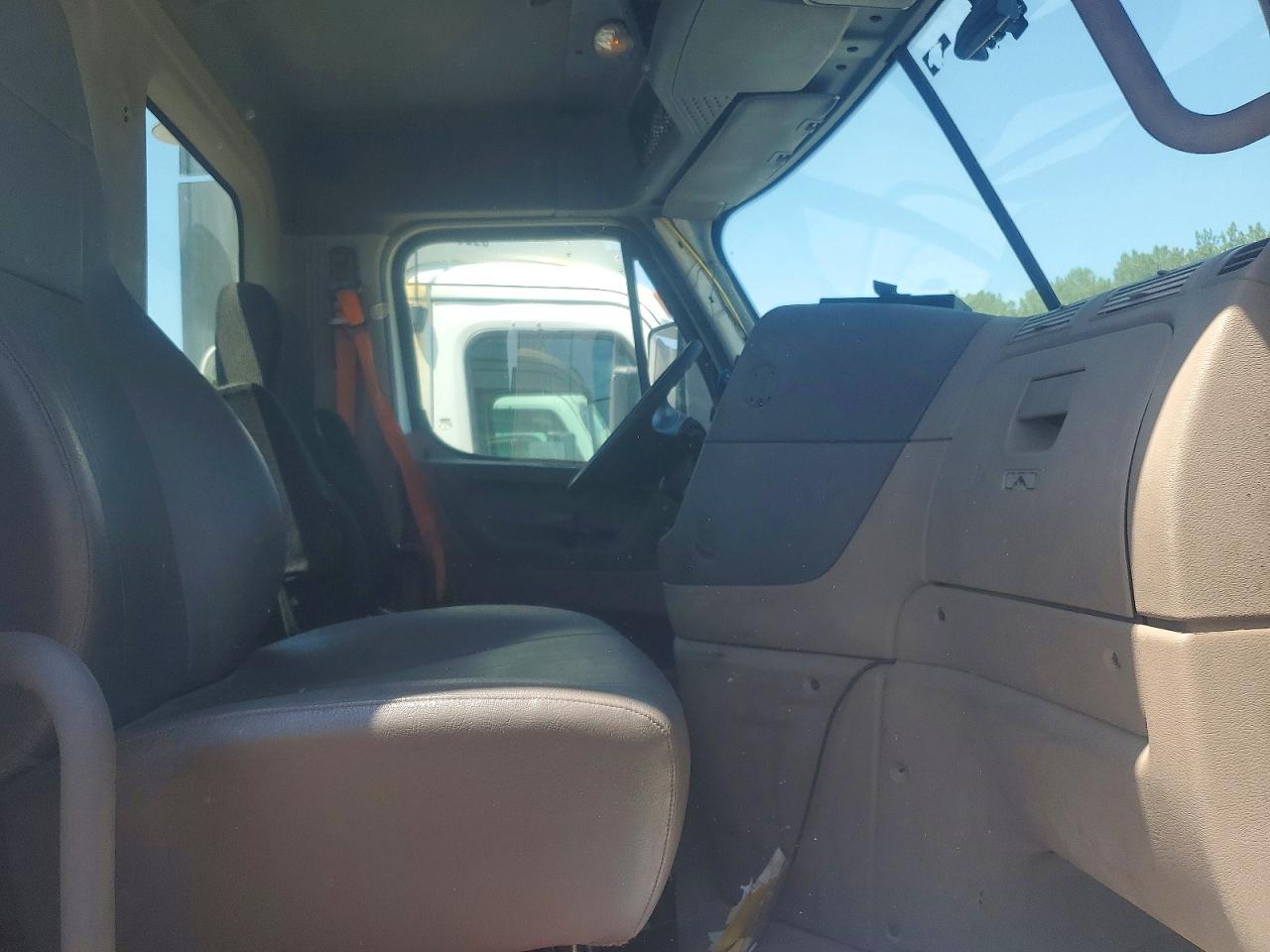 2016 FREIGHTLINER ALL OTHER