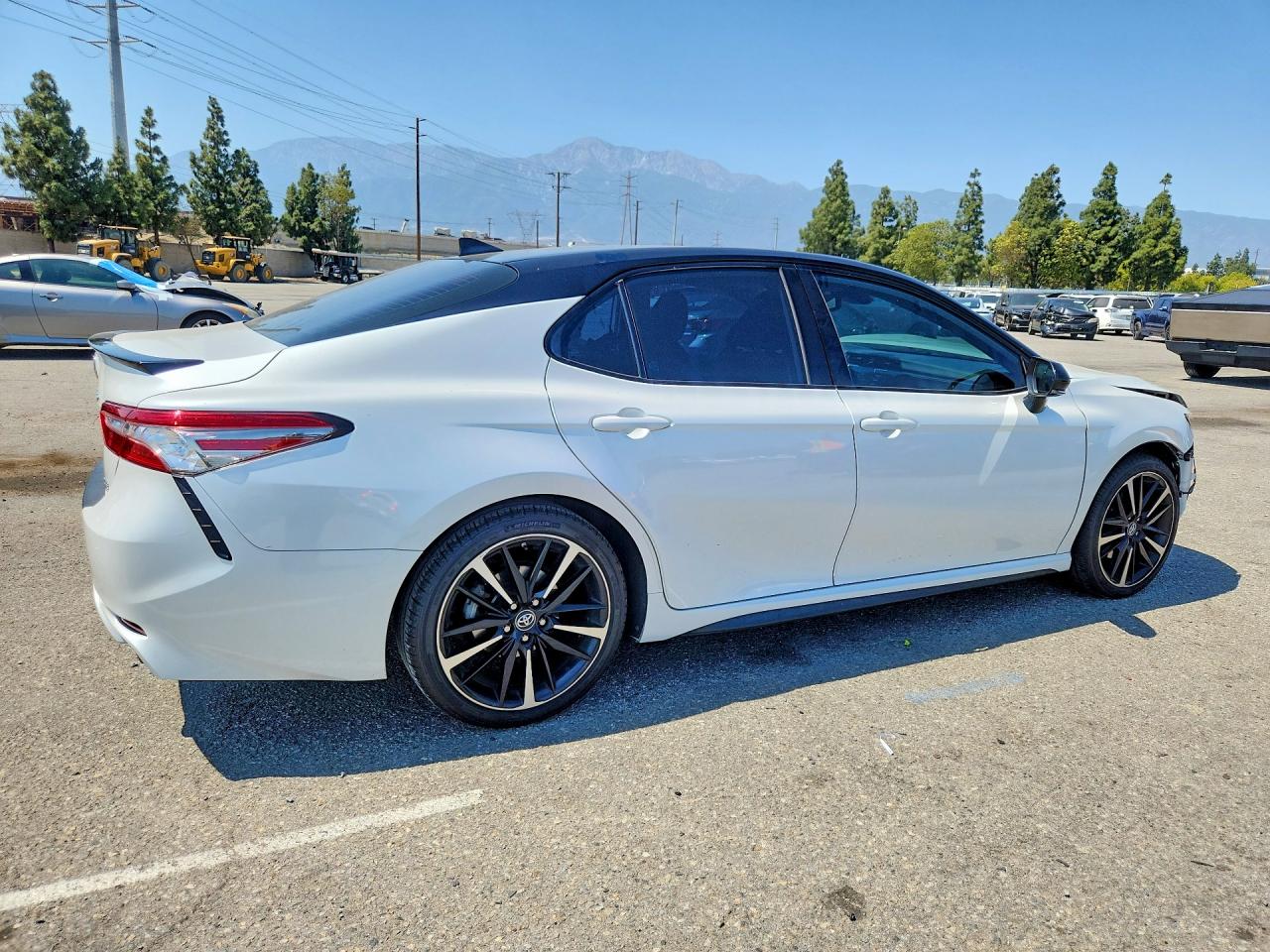 2019 TOYOTA CAMRY