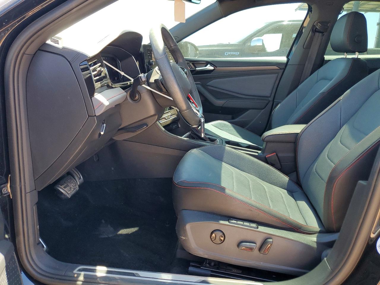 2025 VOLKSWAGEN JETTA