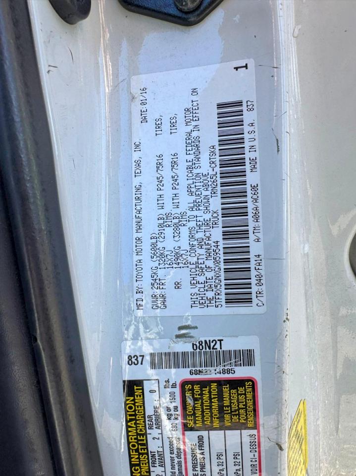 2016 TOYOTA TACOMA