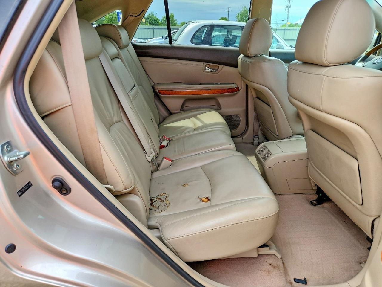 2005 LEXUS RX330