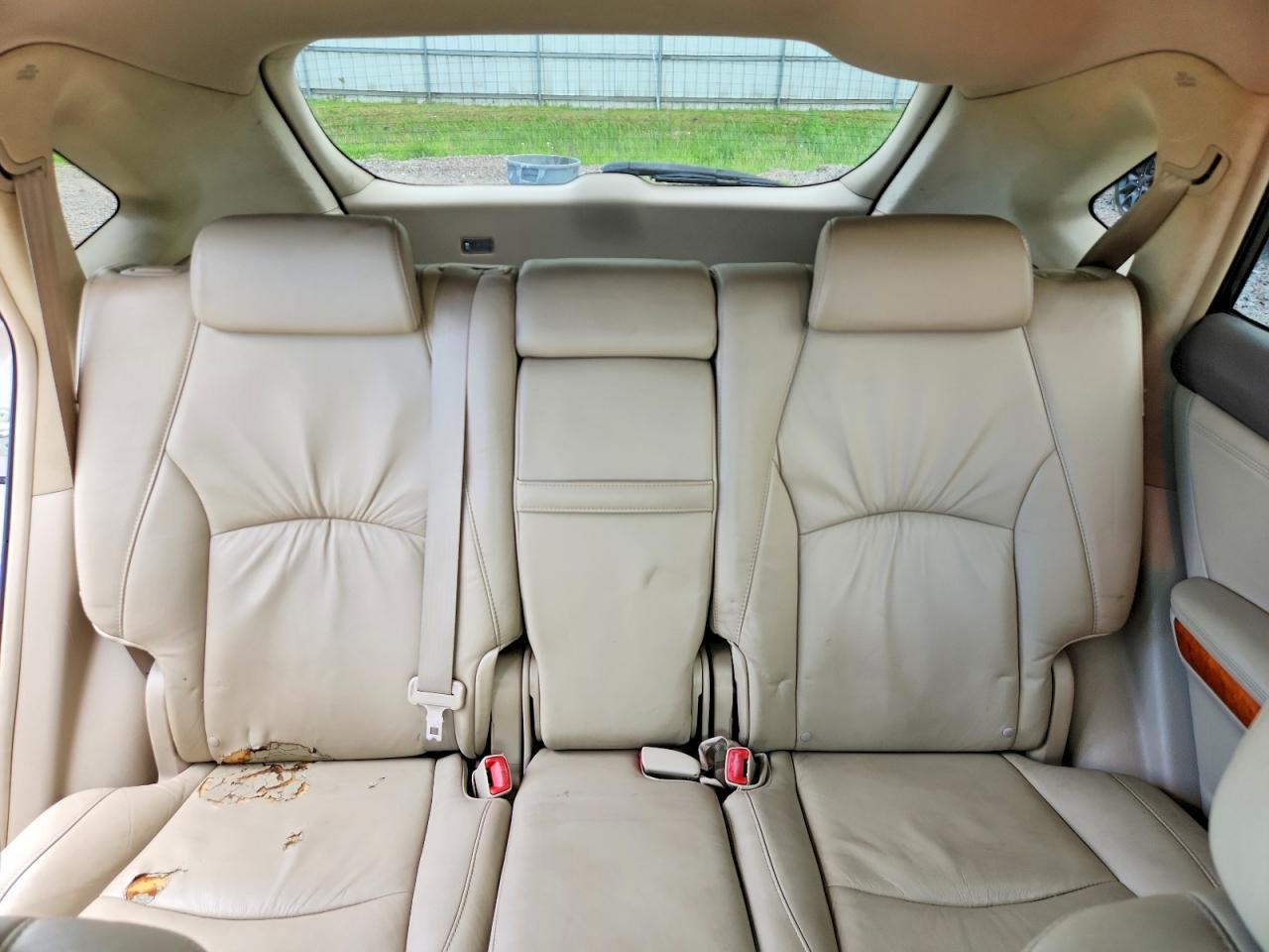 2005 LEXUS RX330