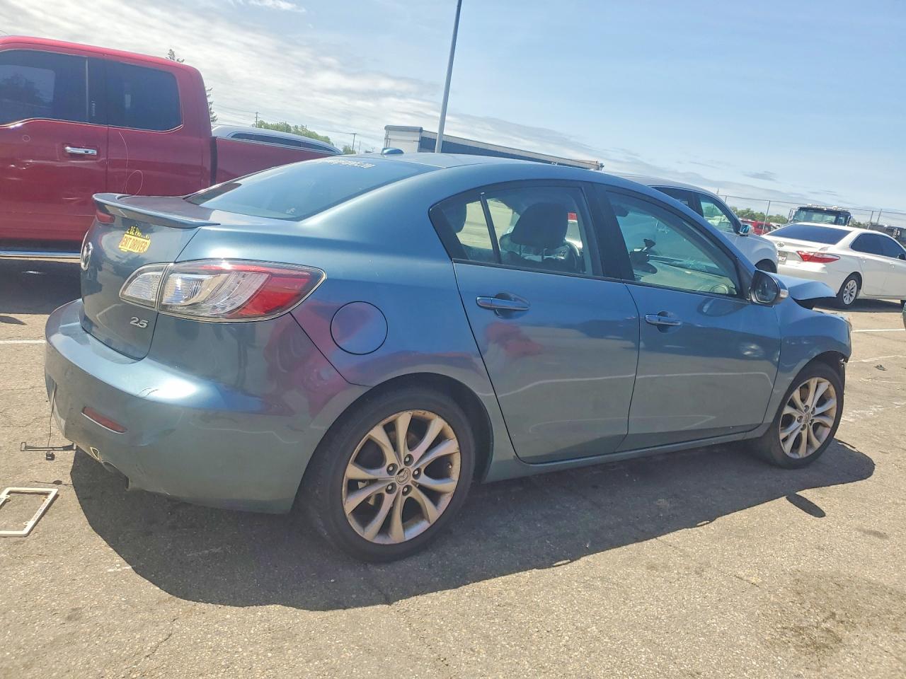 2010 MAZDA MAZDA3