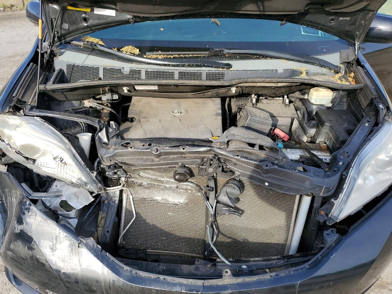 2015 TOYOTA SIENNA