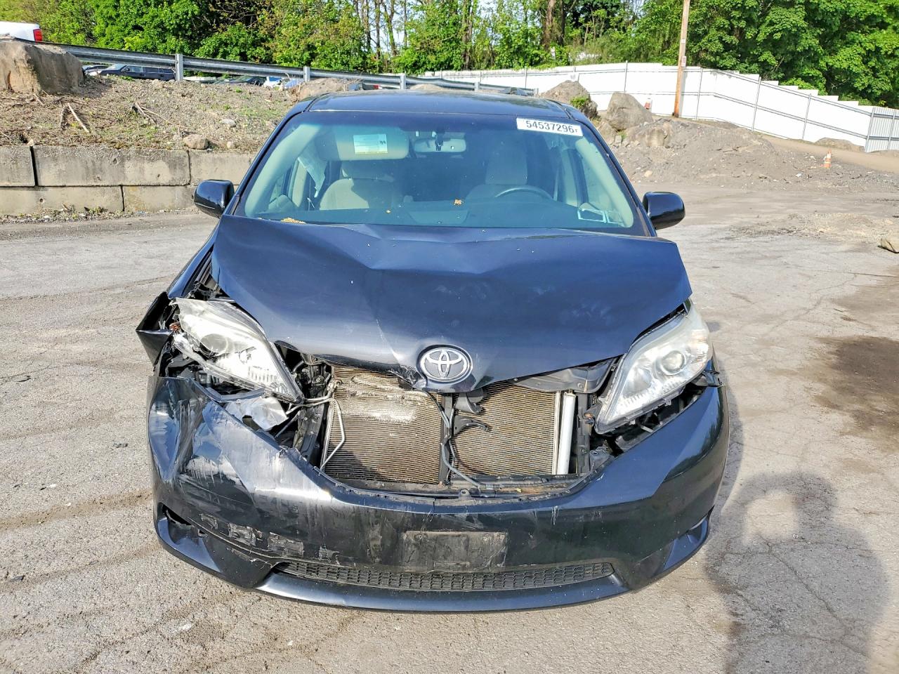 2015 TOYOTA SIENNA