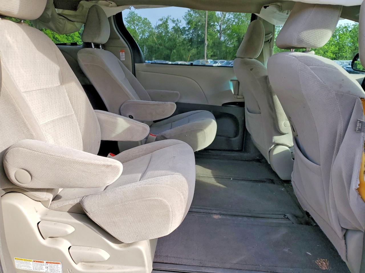 2015 TOYOTA SIENNA