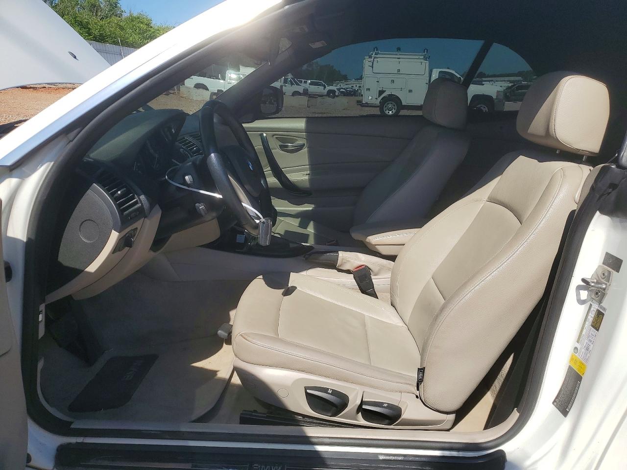 2011 BMW 1 SERIES