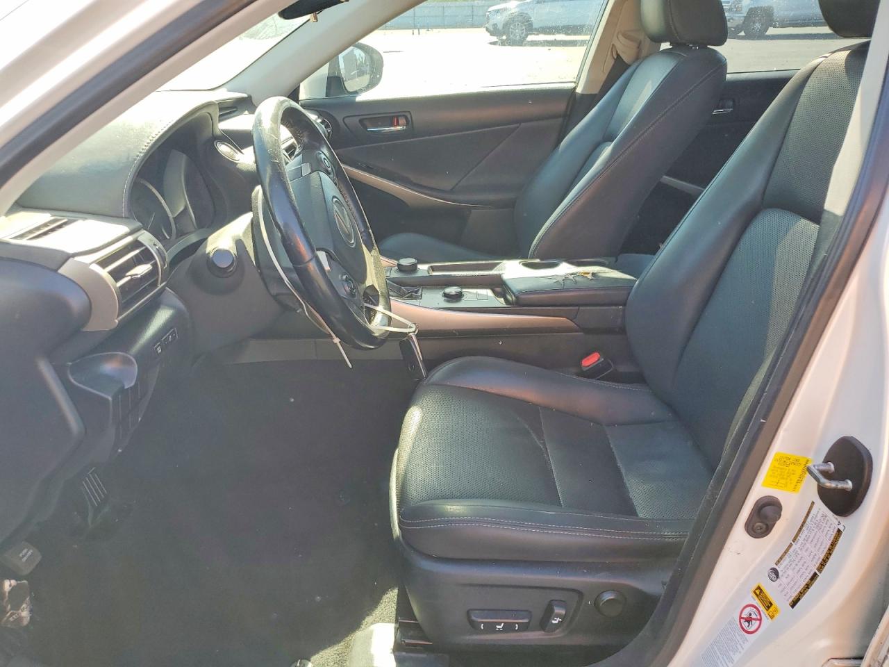2016 LEXUS IS