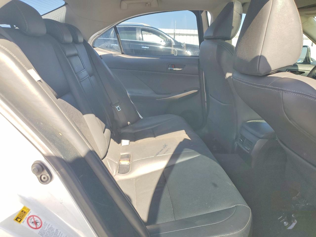 2016 LEXUS IS