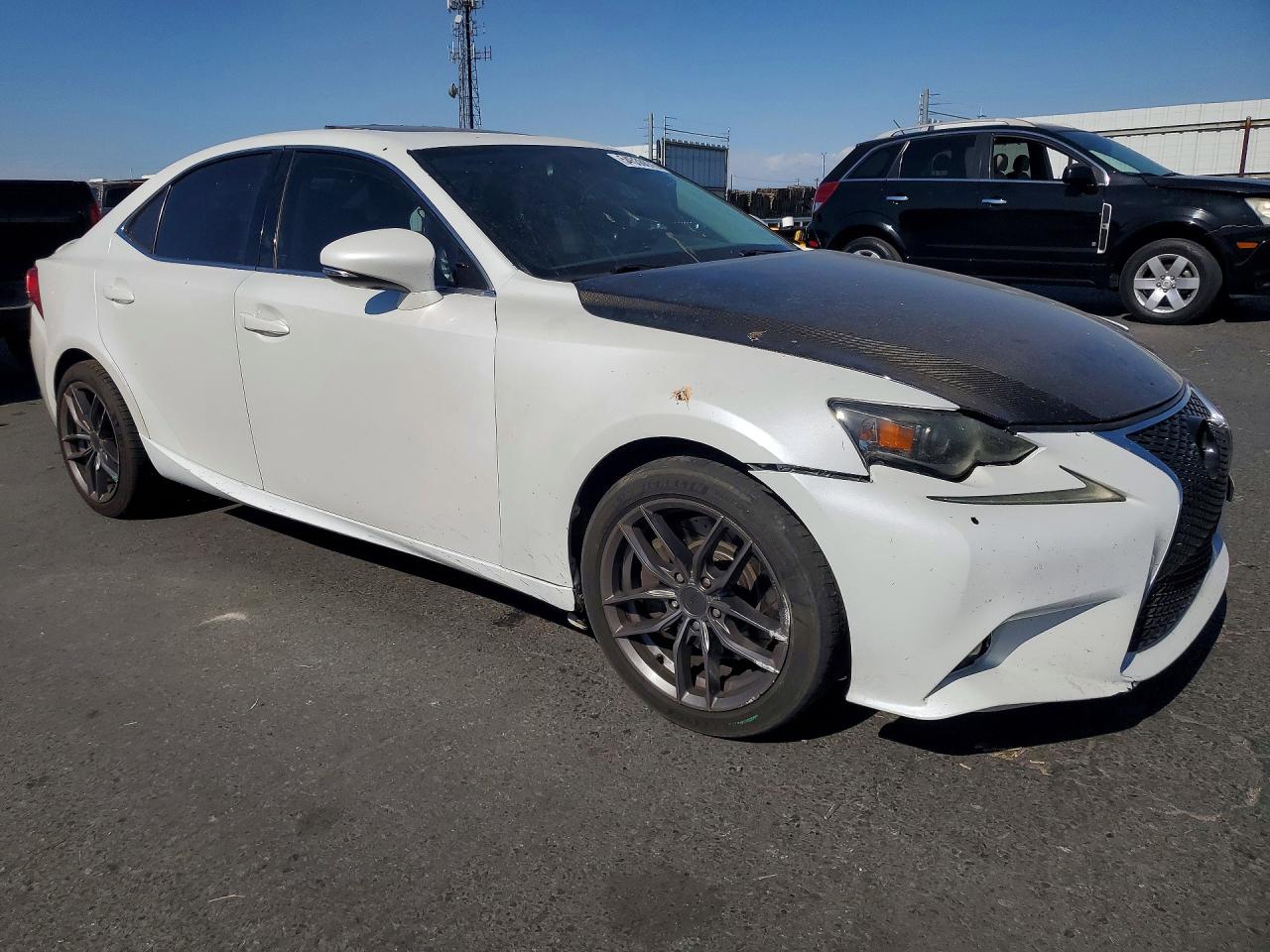 2016 LEXUS IS