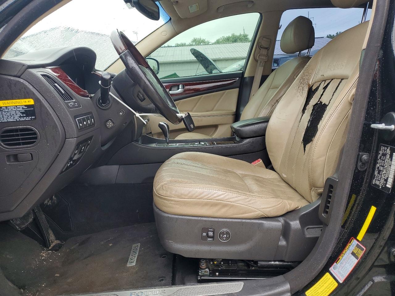 2012 HYUNDAI EQUUS