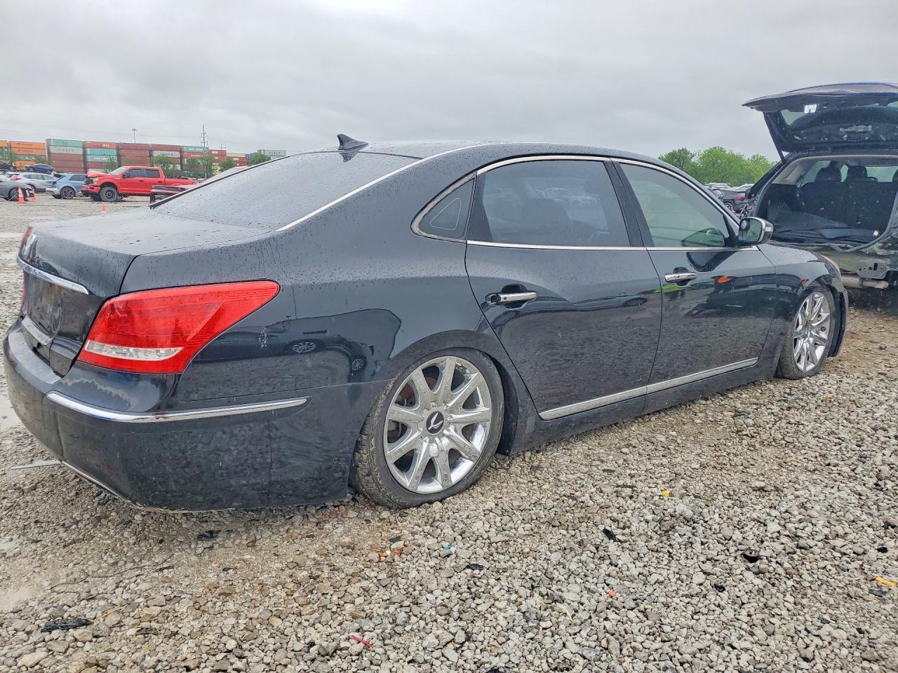 2012 HYUNDAI EQUUS
