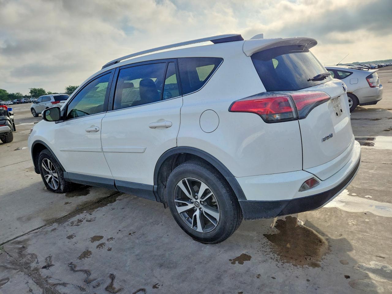 2016 TOYOTA RAV4
