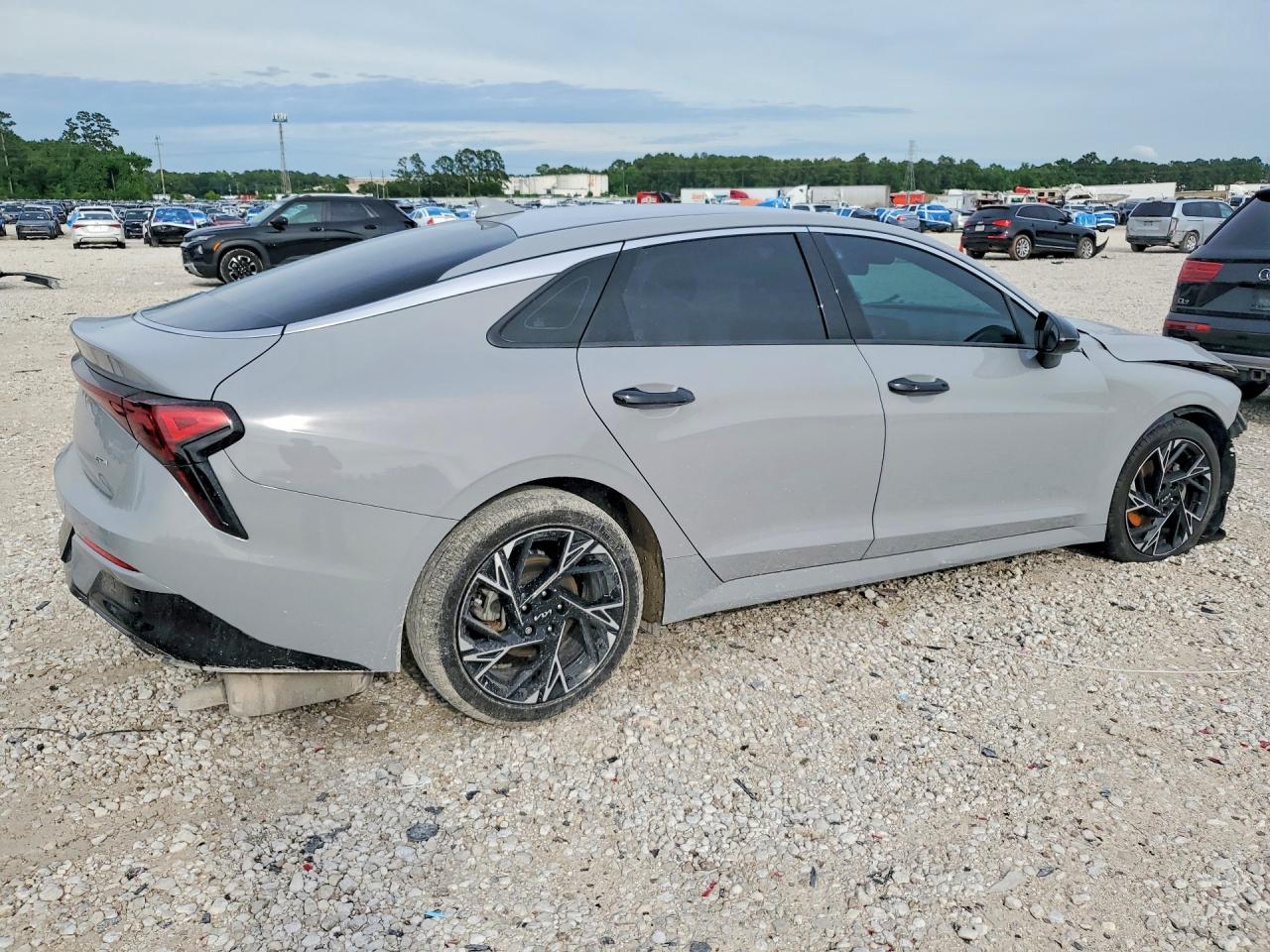 2025 KIA K5