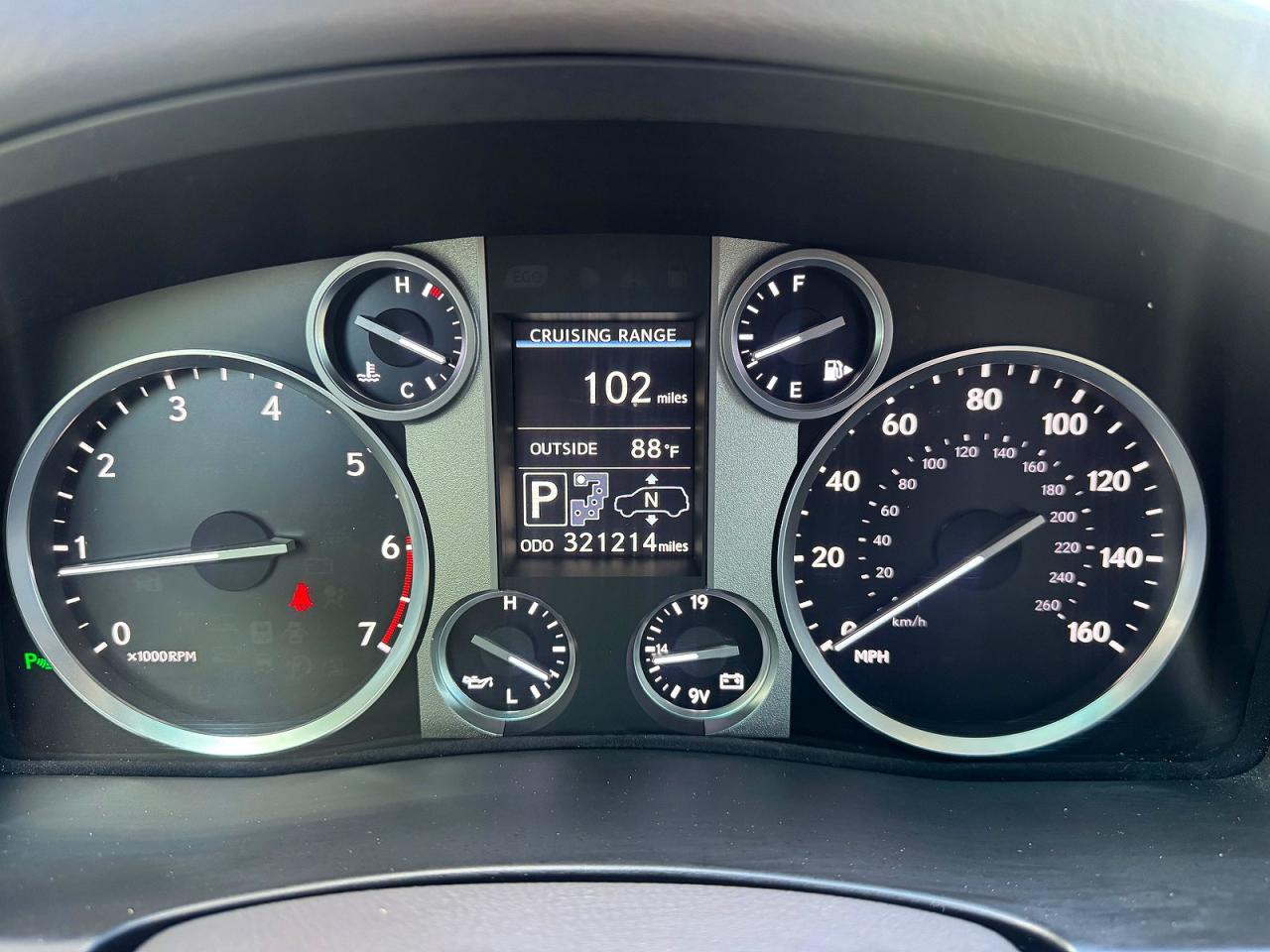 2015 LEXUS LX570
