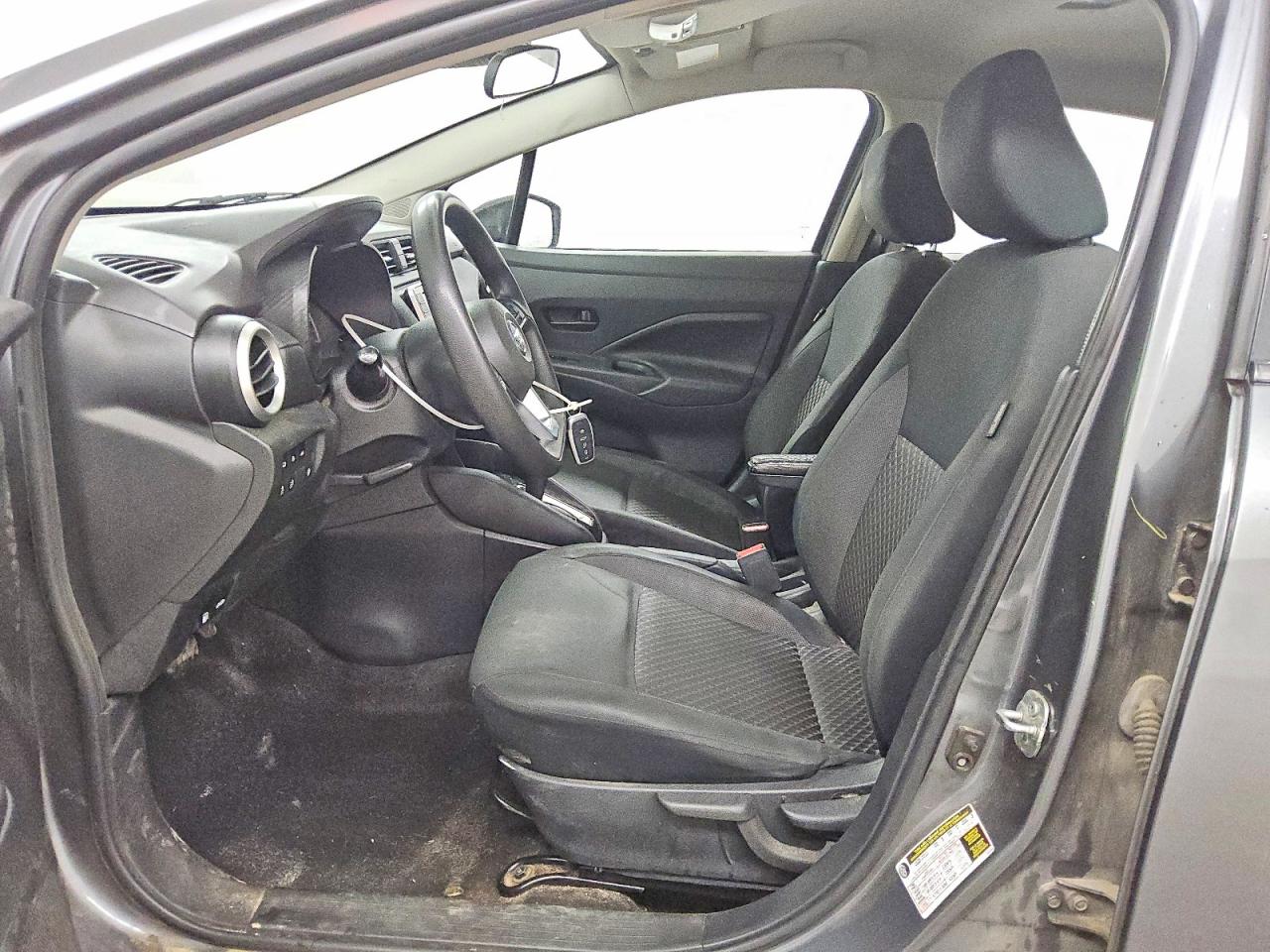 2020 NISSAN VERSA