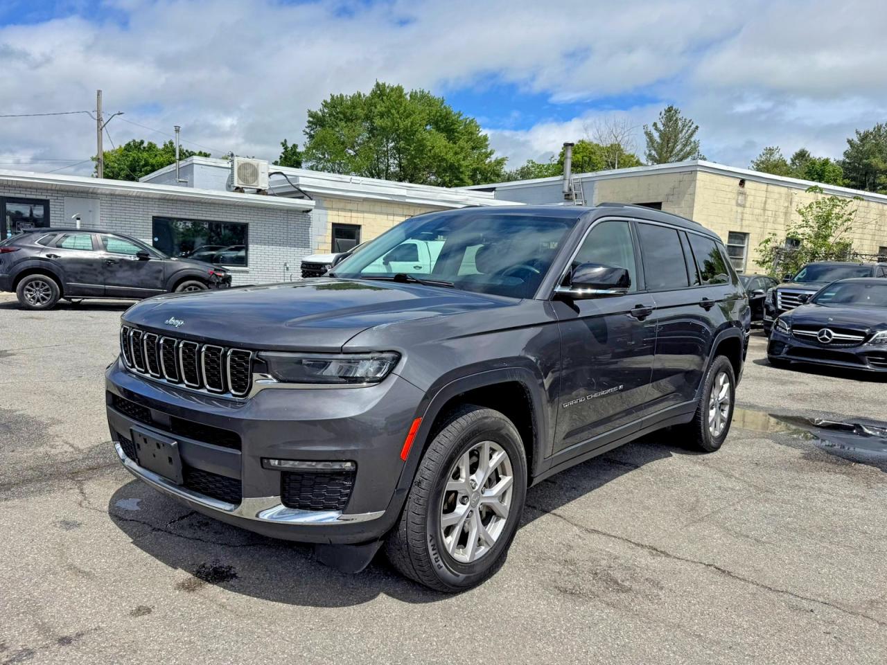 2022 JEEP CHEROKEE