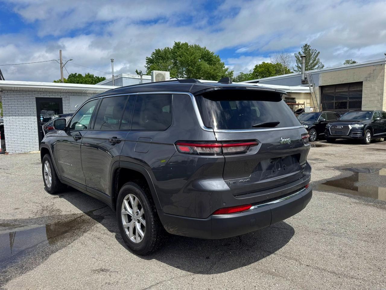 2022 JEEP CHEROKEE