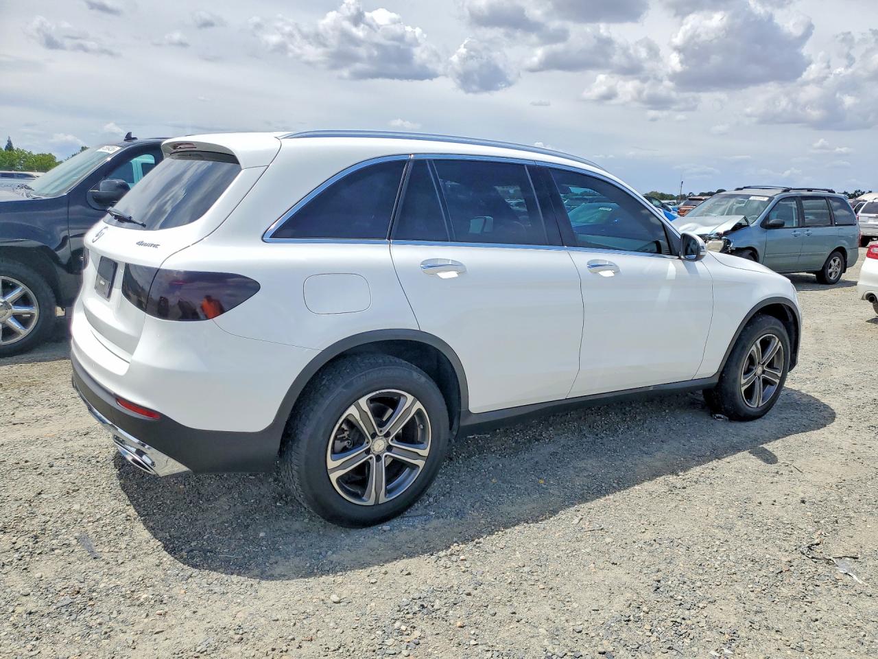 2017 MERCEDES-BENZ GLC-CLASS