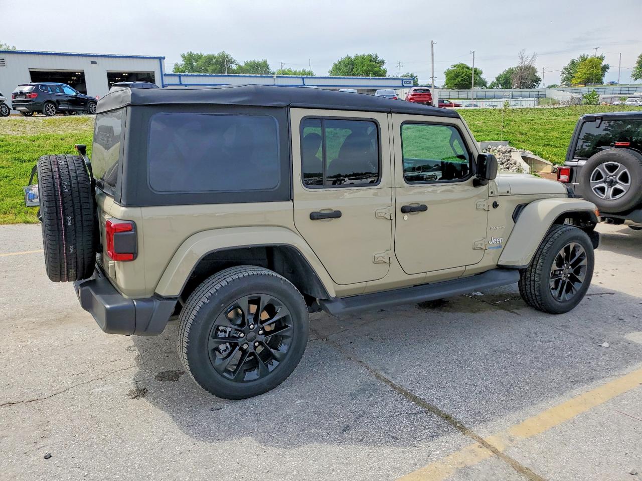 2022 JEEP WRANGLER