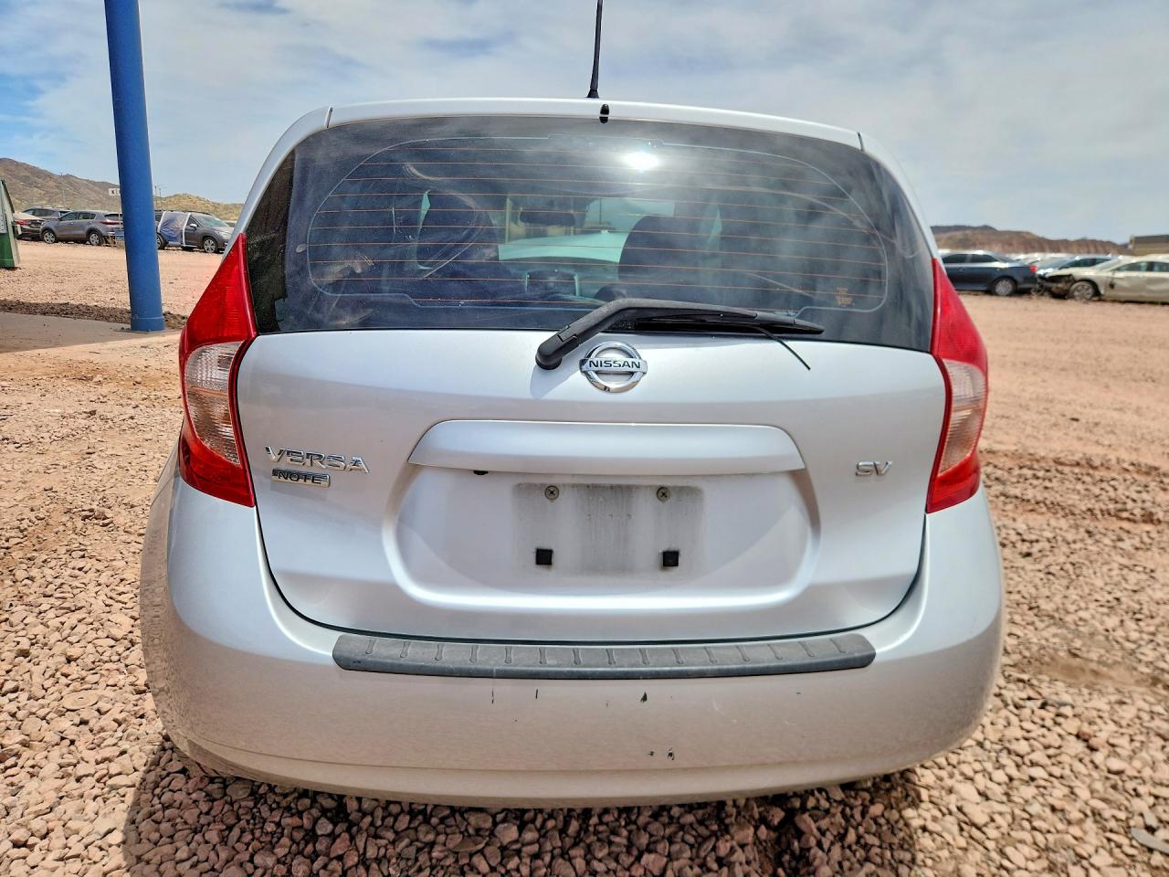 2016 NISSAN VERSA