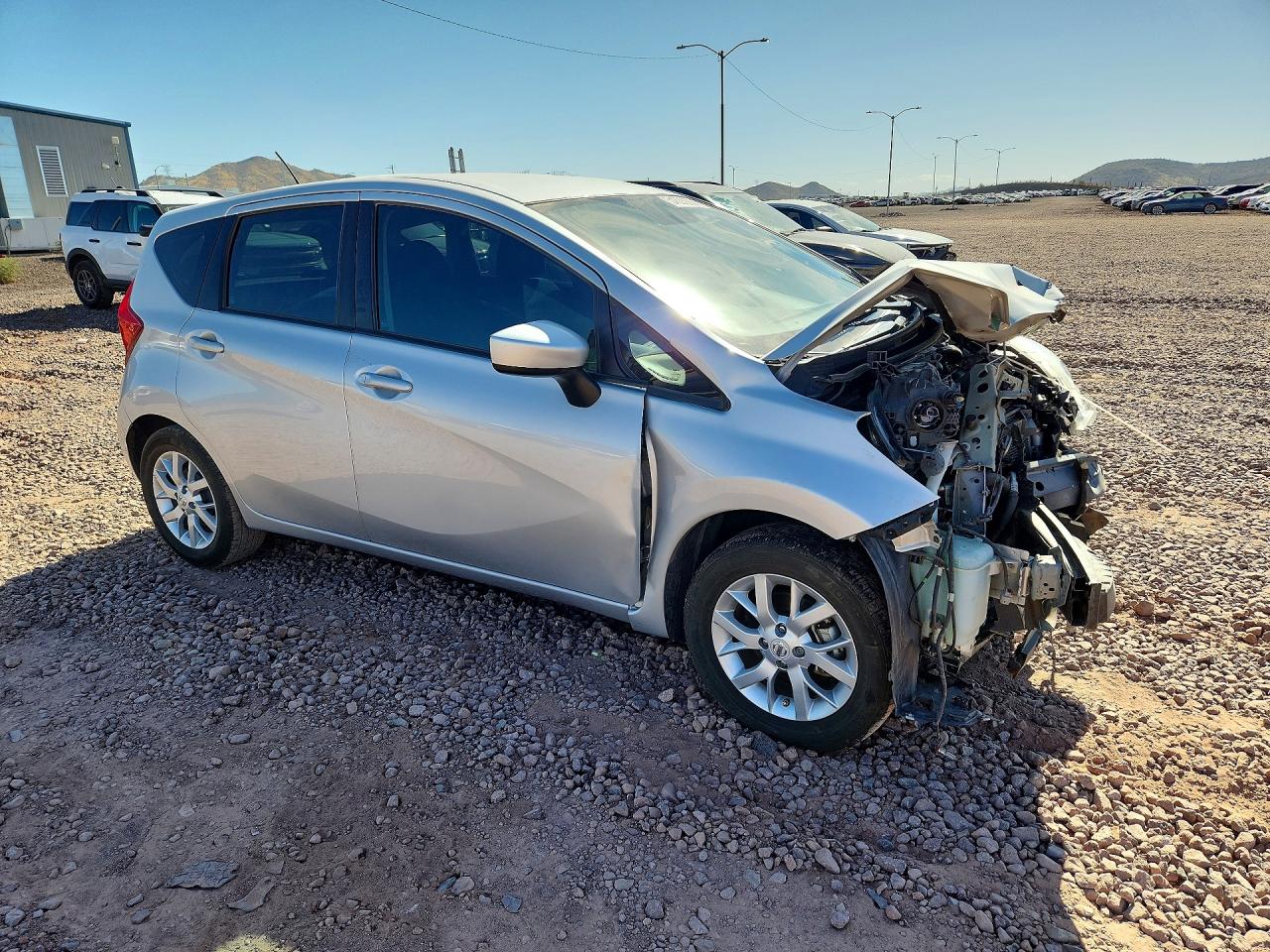 2016 NISSAN VERSA