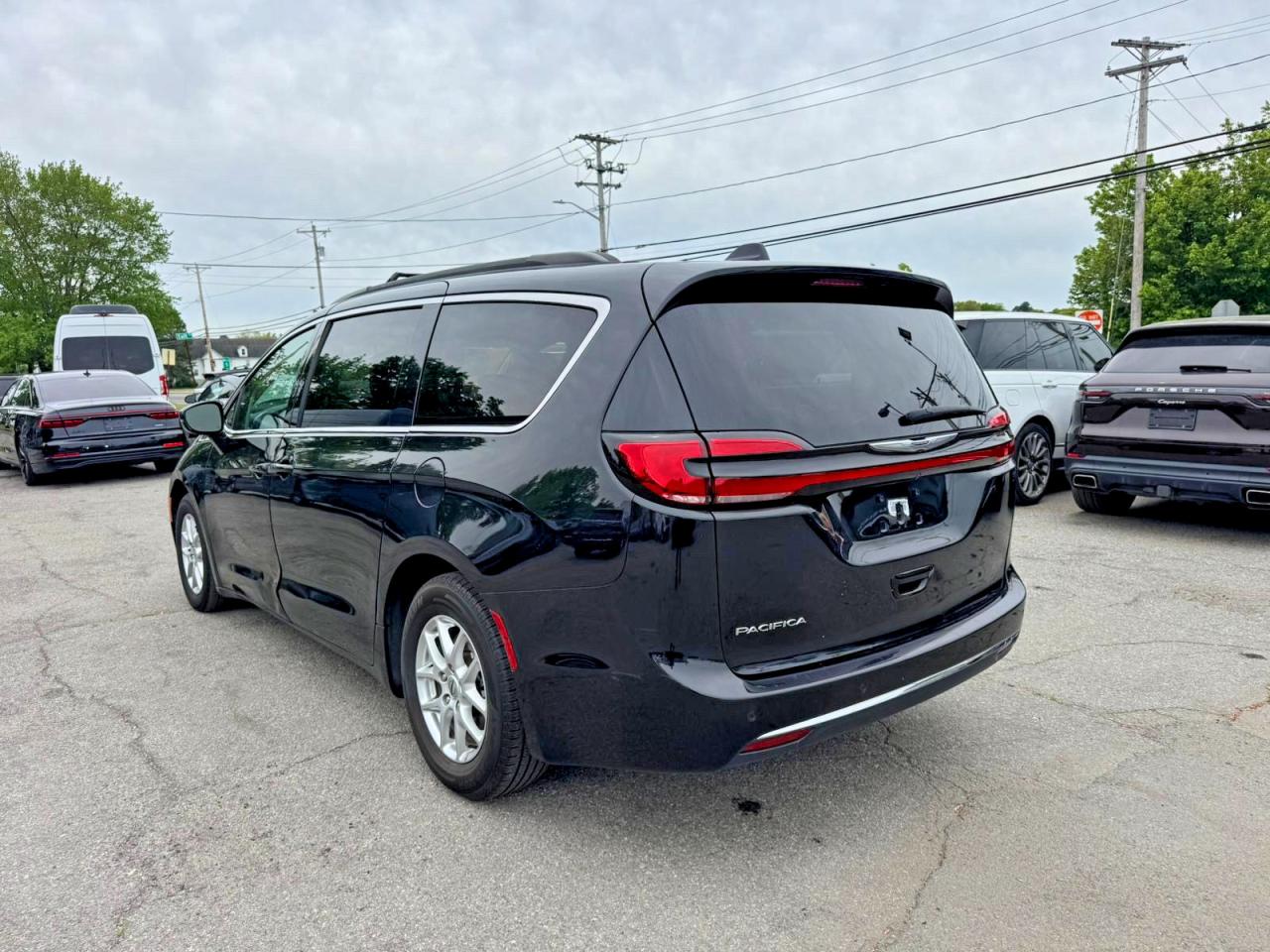 2022 CHRYSLER PACIFICA