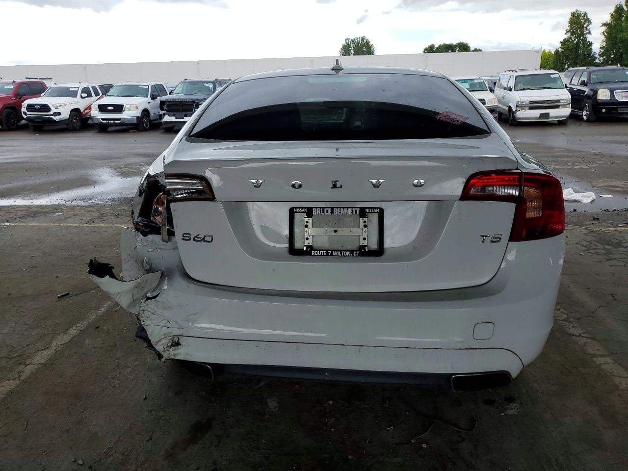 2016 VOLVO S60