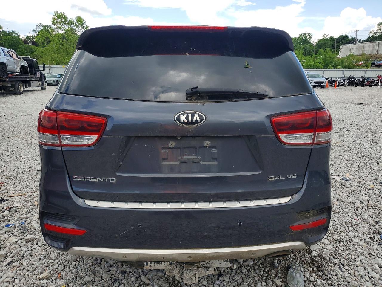 2016 KIA SORENTO