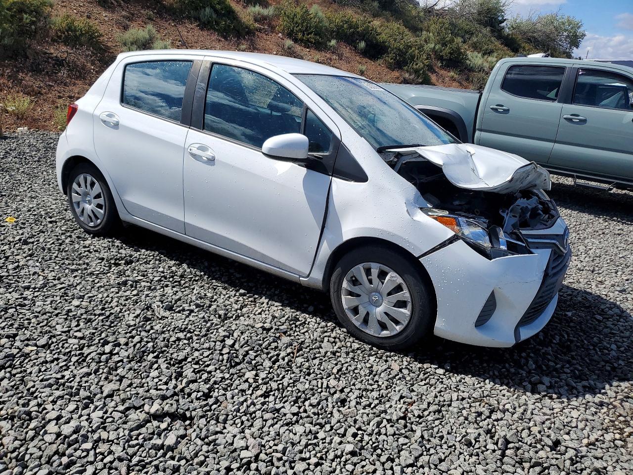 2017 TOYOTA YARIS