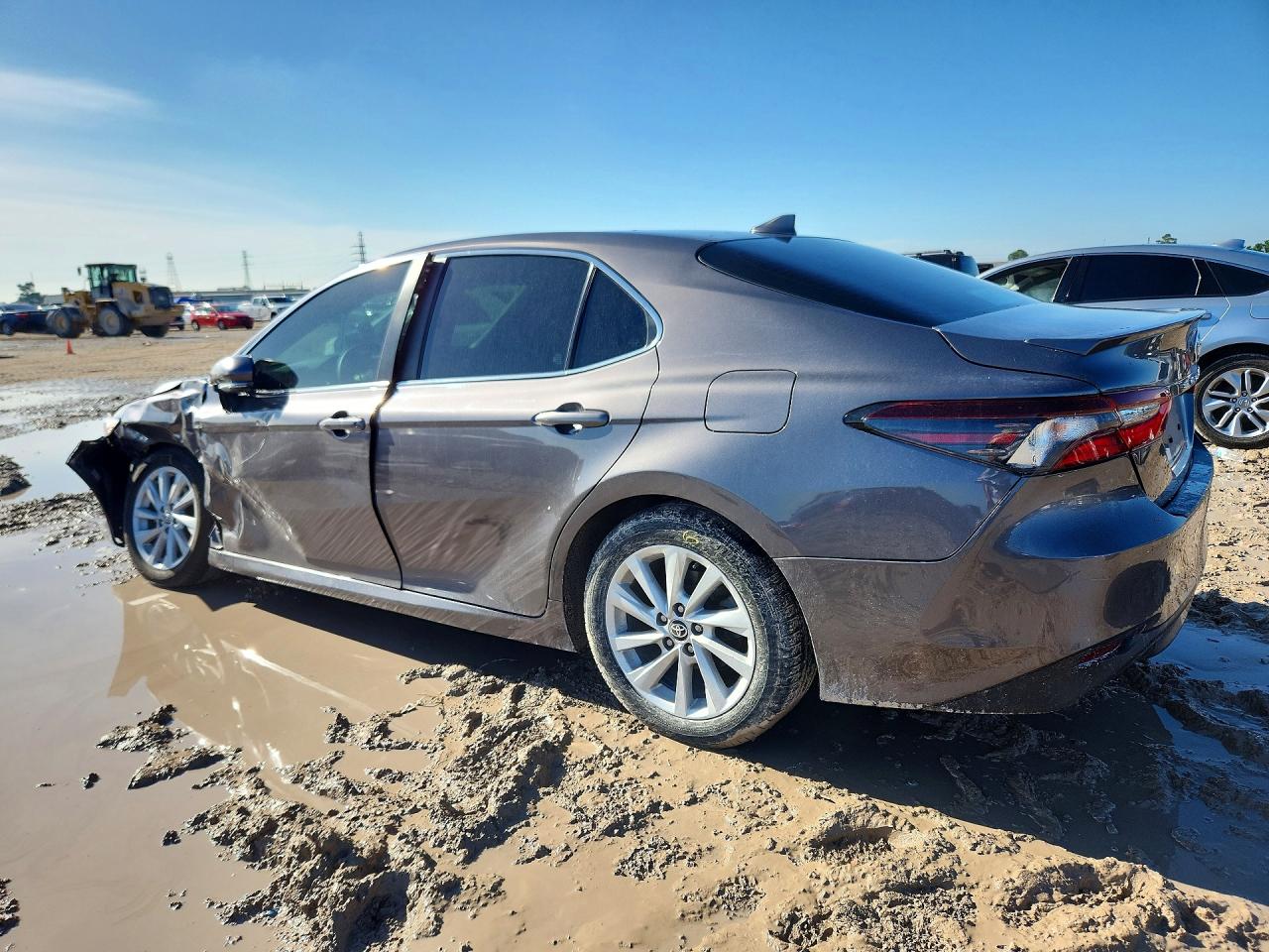 2023 TOYOTA CAMRY