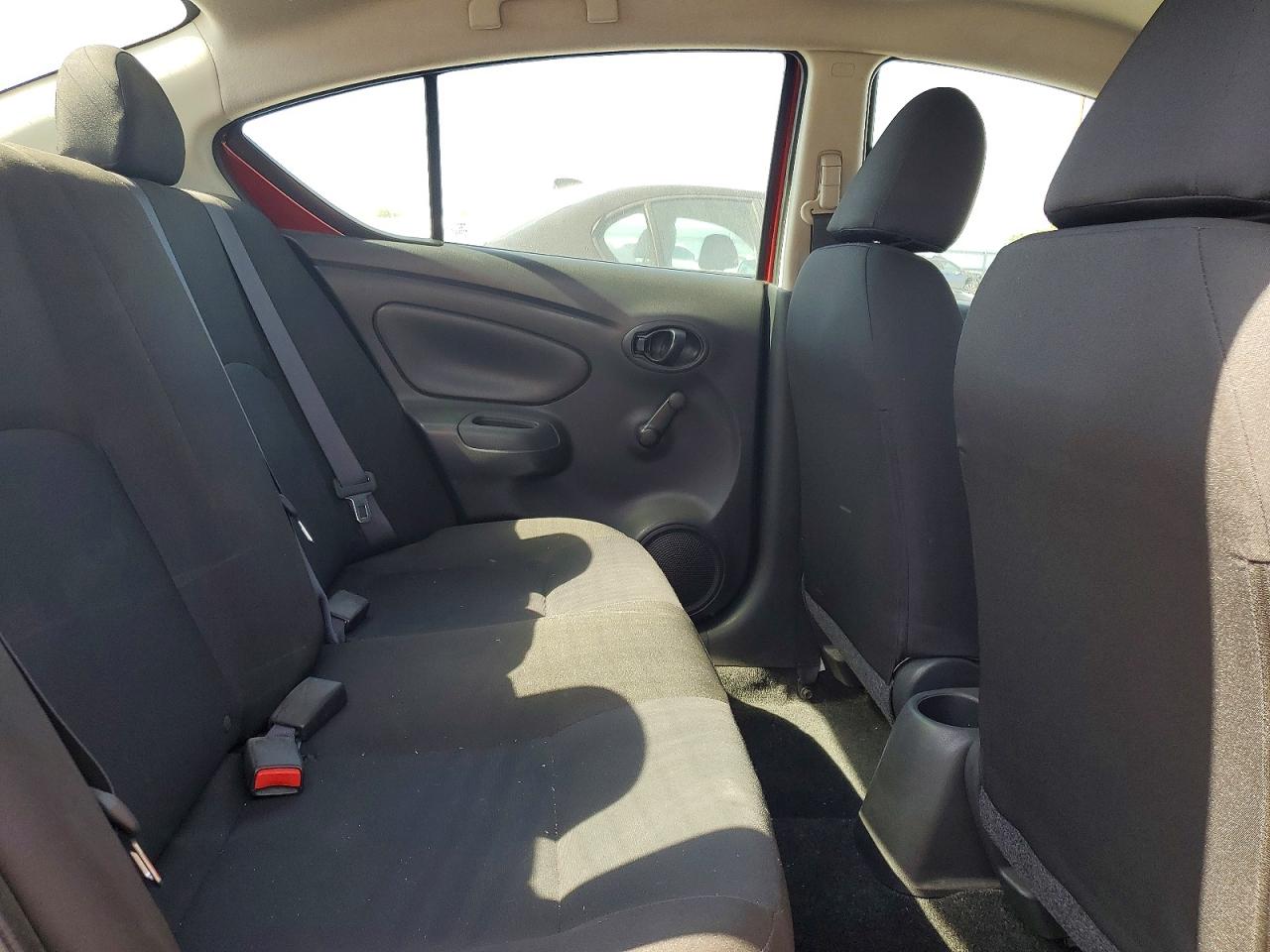 2018 NISSAN VERSA