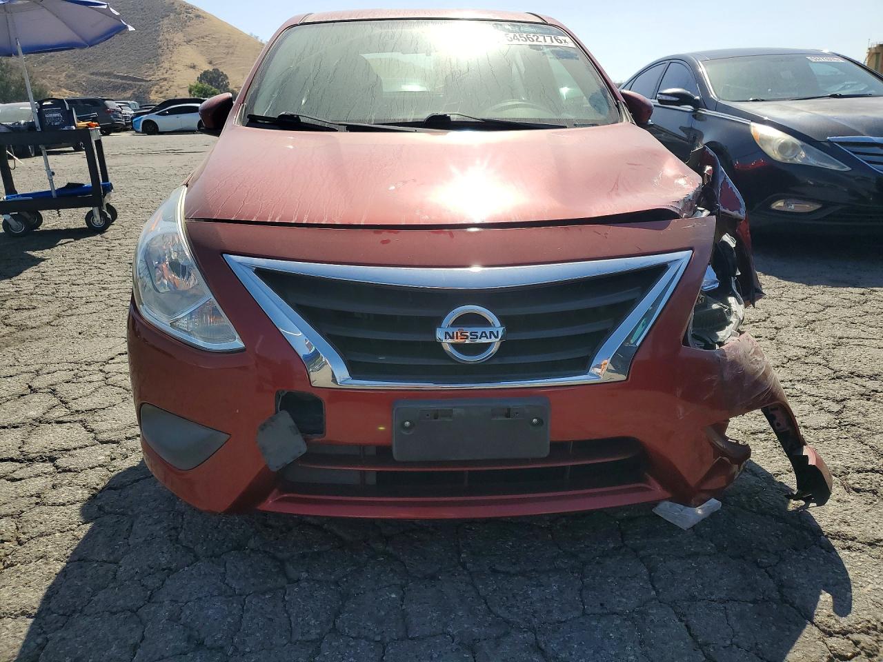 2018 NISSAN VERSA