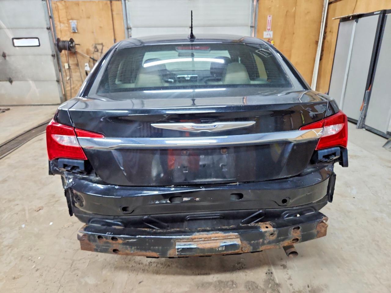 2011 CHRYSLER 200