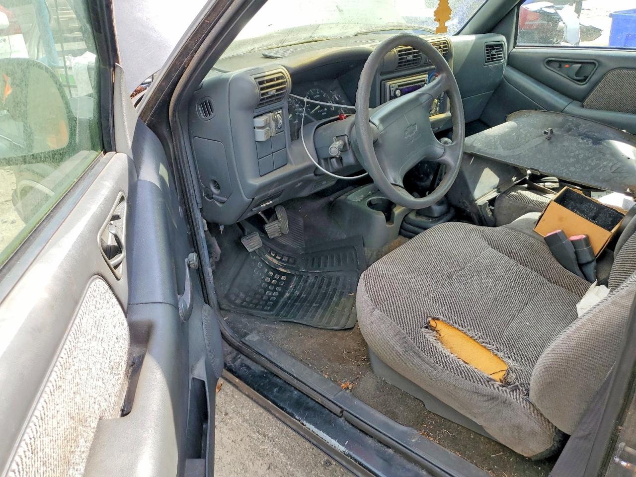 1996 CHEVROLET S10