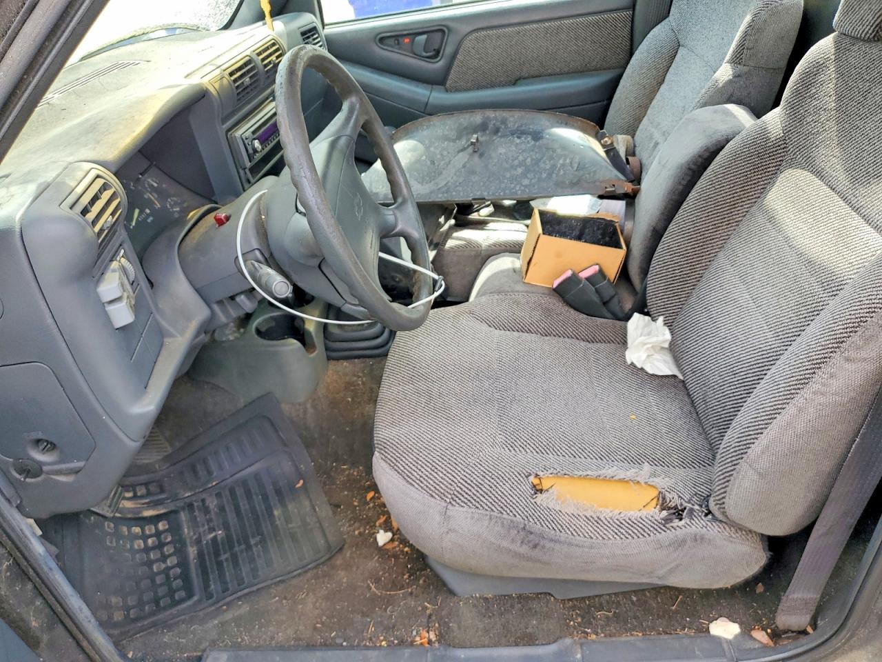 1996 CHEVROLET S10